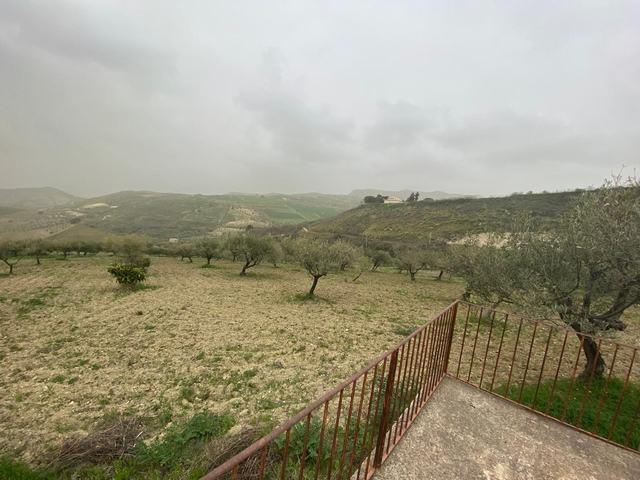 Image No.26-1 Bed Country House for sale