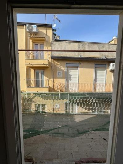 Image No.7-2 Bed Townhouse for sale