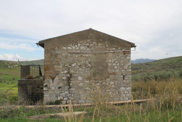 Image No.2-1 Bed Country House for sale