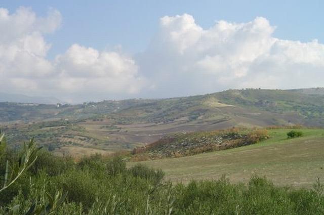 Image No.14-1 Bed Country House for sale