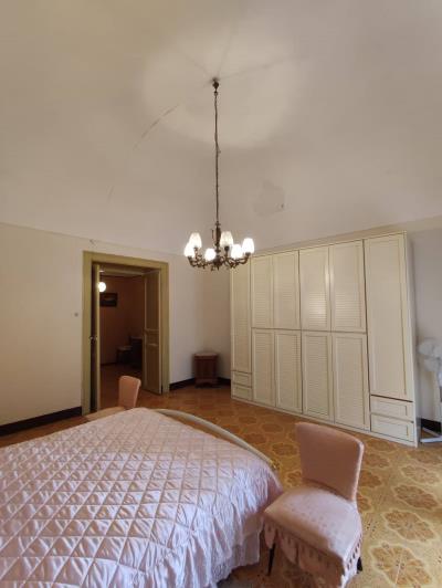 Image No.8-3 Bed Townhouse for sale