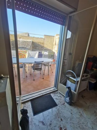 Image No.14-2 Bed Townhouse for sale