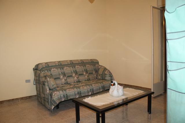 Image No.13-3 Bed Townhouse for sale