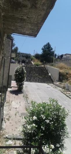 Image No.19-3 Bed Townhouse for sale