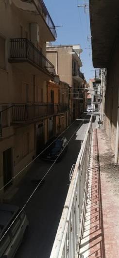 Image No.12-3 Bed Townhouse for sale