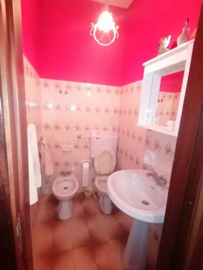 Image No.15-3 Bed Townhouse for sale