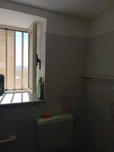 Image No.27-2 Bed Townhouse for sale