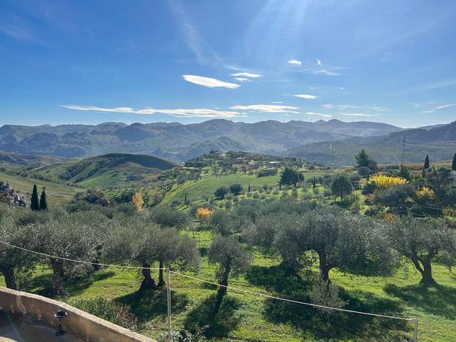 Image No.1-2 Bed House/Villa for sale