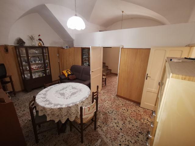 Image No.14-2 Bed Townhouse for sale