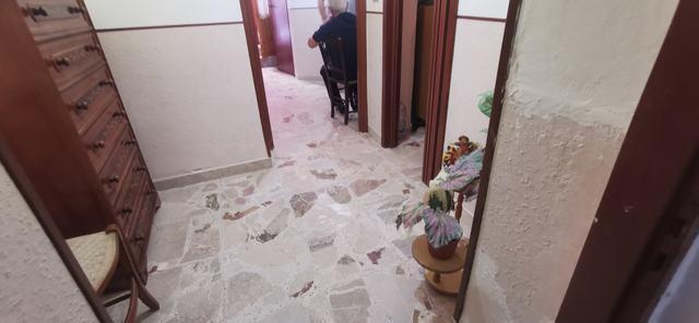 Image No.33-2 Bed Townhouse for sale