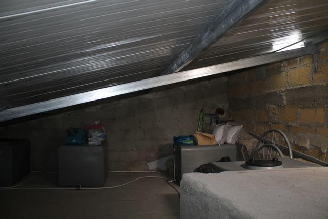 Image No.5-2 Bed House for sale