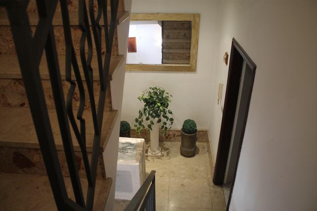 Image No.13-2 Bed House for sale