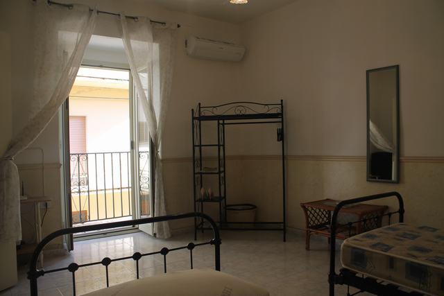 Image No.15-2 Bed House for sale