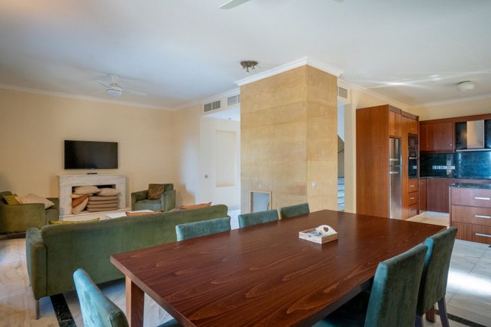 Image No.8-5 Bed Villa for sale