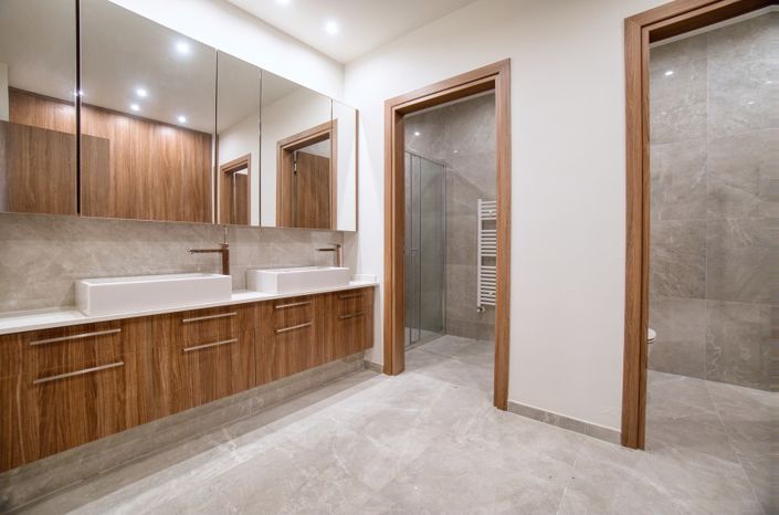 Image No.11-3 Bed Villa for sale