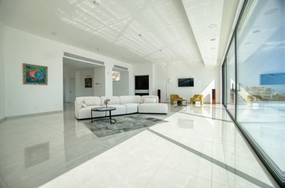 Detached Villa For Sale  in  Agios Tychonas