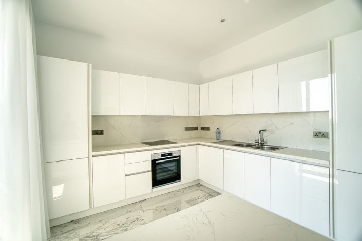 Image No.6-3 Bed Apartment for sale