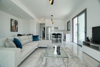 Penthouse For Sale  in  Parekklisia