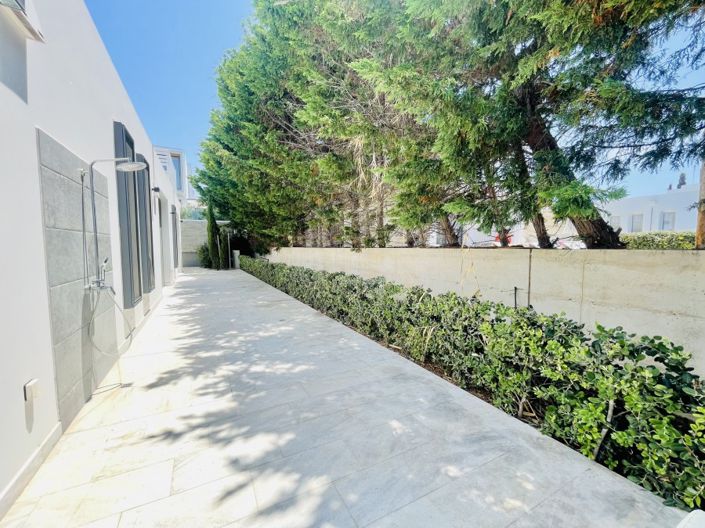 Image No.8-3 Bed Villa for sale