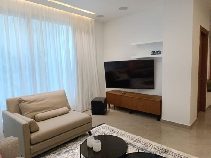 Image No.10-4 Bed Villa for sale