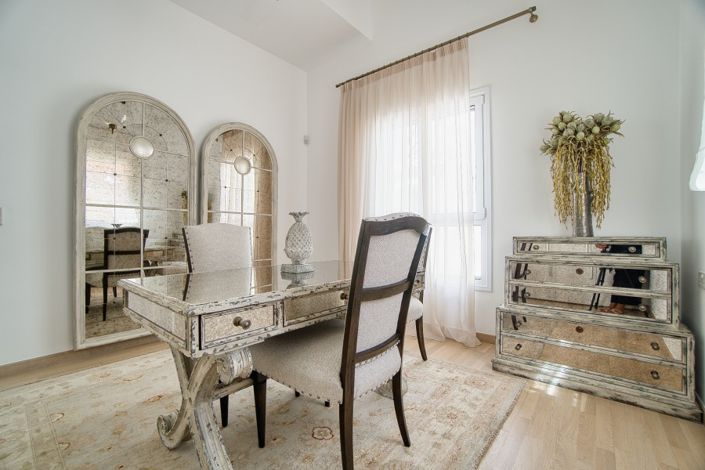 Image No.10-4 Bed Villa for sale