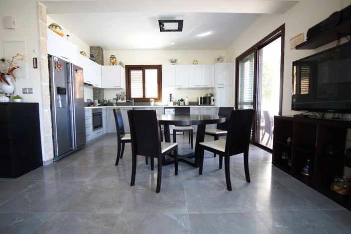 Image No.5-3 Bed Villa for sale