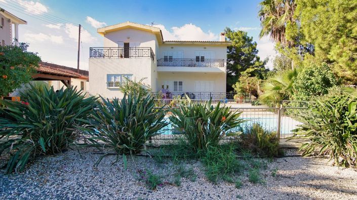 Image No.1-4 Bed Villa for sale