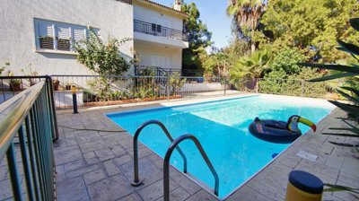 Detached Villa For Sale  in  Parekklisia