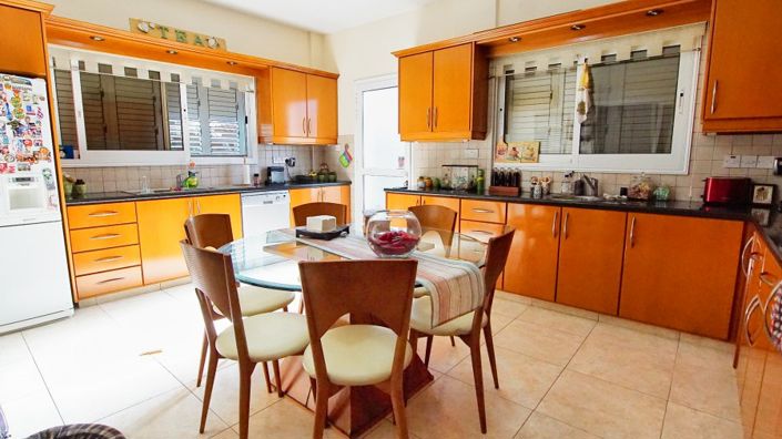 Image No.4-4 Bed Villa for sale