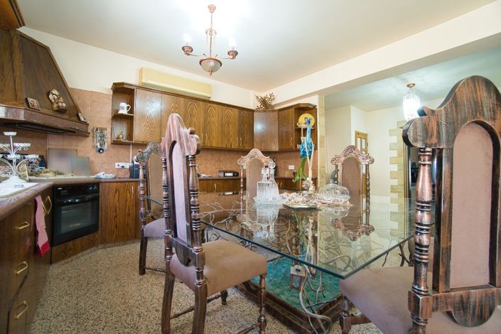 Image No.8-4 Bed Villa for sale