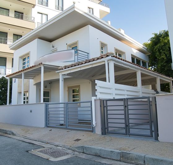 Image No.1-5 Bed Villa for sale