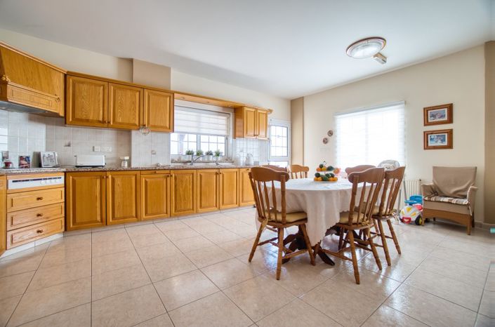 Image No.9-4 Bed Villa for sale