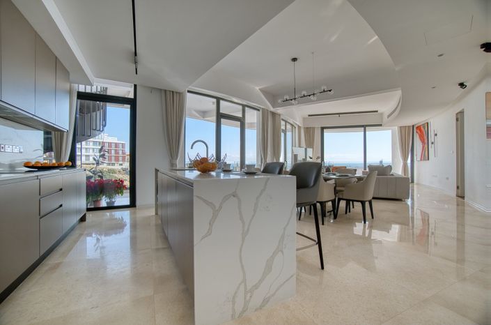 Image No.10-4 Bed Penthouse for sale