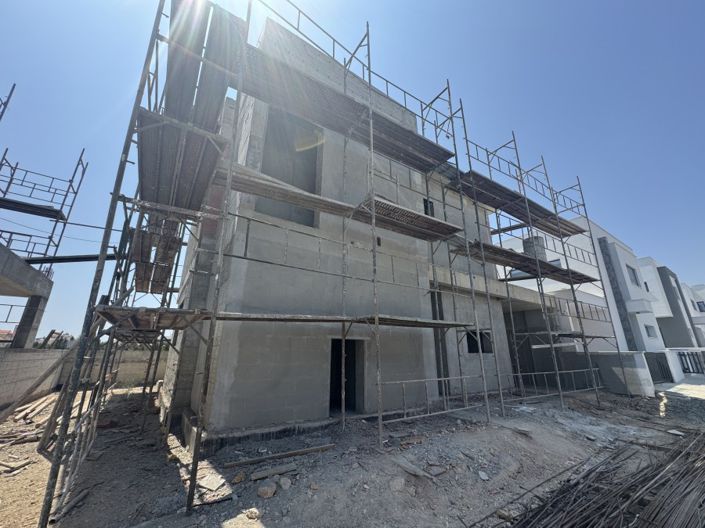 Image No.1-3 Bed Villa for sale