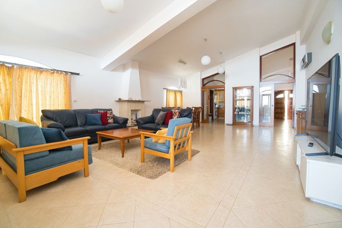 Image No.5-3 Bed Villa for sale