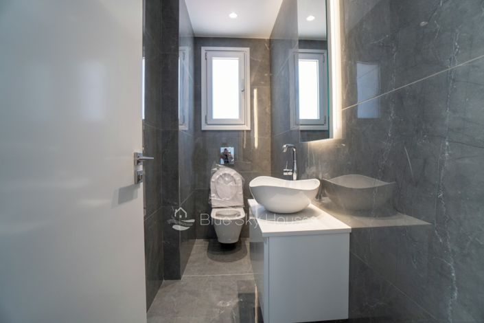 Image No.9-3 Bed Penthouse for sale