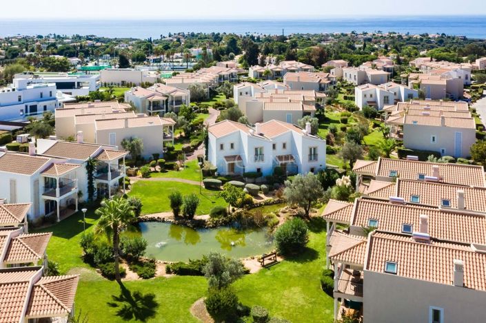 Image No.50-2 Bed Townhouse for sale