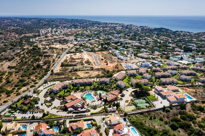 Image No.28-2 Bed Townhouse for sale