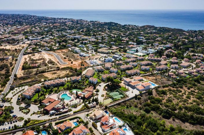 Image No.30-2 Bed Townhouse for sale