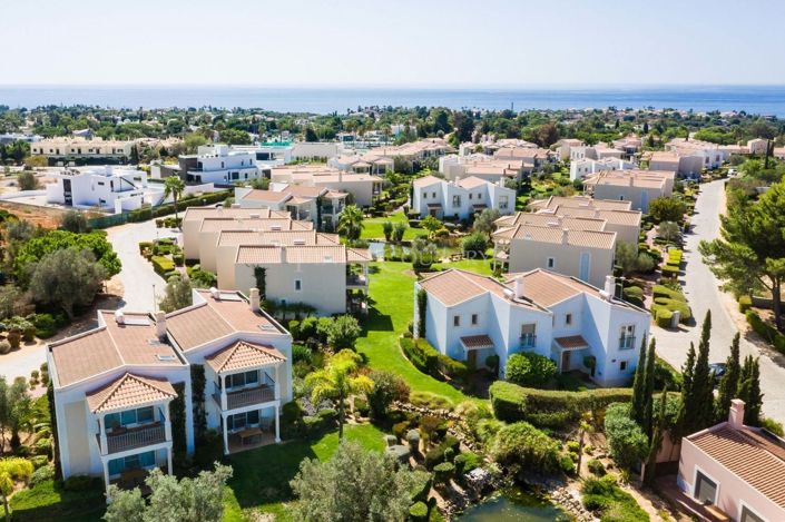 Image No.51-2 Bed Townhouse for sale