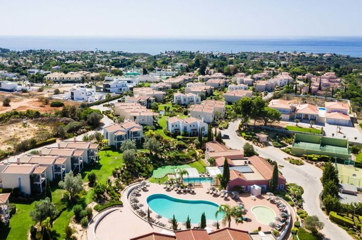 Image No.52-2 Bed Townhouse for sale