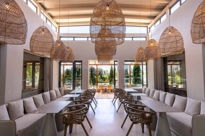 Image No.21-2 Bed Townhouse for sale