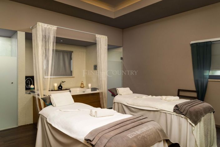 Image No.59-2 Bed Townhouse for sale