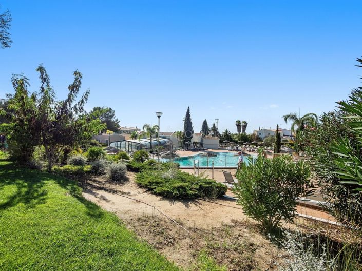 Image No.25-3 Bed Property for sale