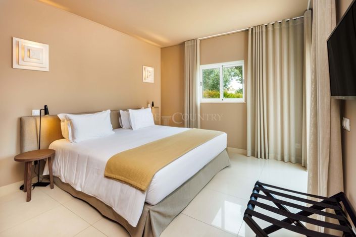 Image No.9-3 Bed Property for sale