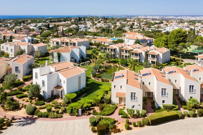 Image No.47-2 Bed Townhouse for sale