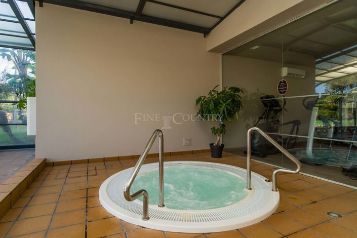 Image No.61-2 Bed Townhouse for sale