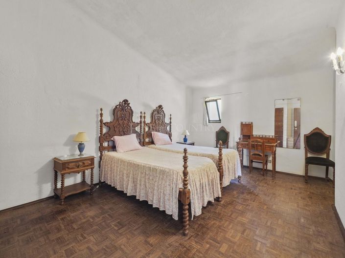 Image No.34-4 Bed Property for sale