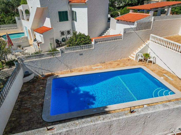 Image No.42-4 Bed Property for sale