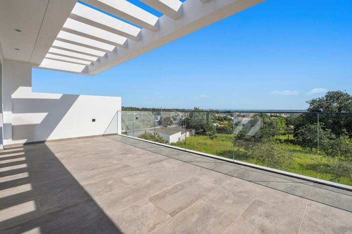 Image No.34-4 Bed Semi-Detached for sale